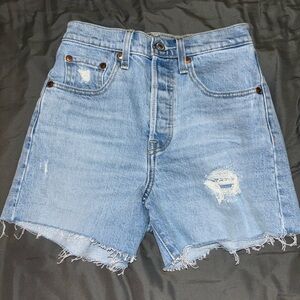LEVIS RIBCAGE SHORTS